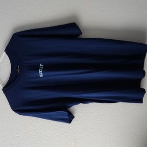 NWOT Men's T Shirt Oakley